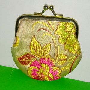 Hand Clutch
